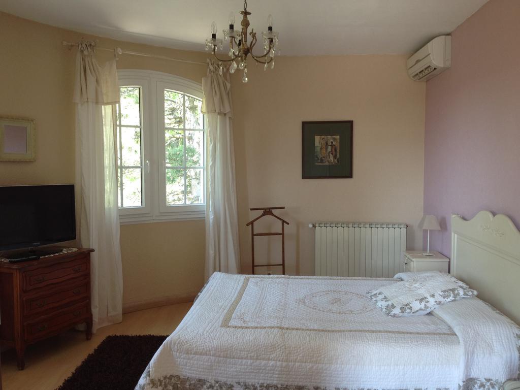 Bed and Breakfast Logis Du Comte Suze-la-Rousse Exteriér fotografie